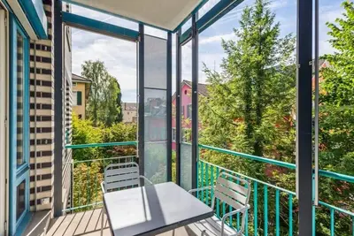 Budget-Friendly & Roomy: Zurich Apartment
