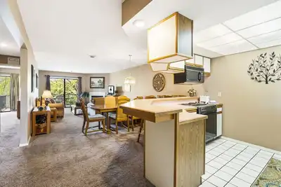 Image de 2 King, 2 Bath Golf Condo with Private Deck. Ticket Deals