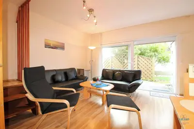Ringwall 8 - Roof-only house in a quiet vacation home area in Duhn