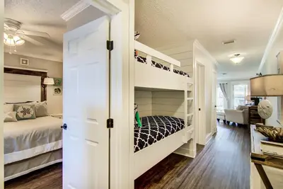 Image de 8a, Settle on the Sand