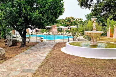 Image de 1km de la plage, appartement m avec terrasse dans résidence avec piscine