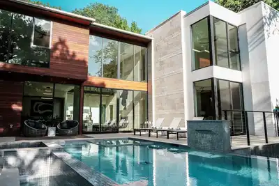 Image de Urban Architectural Masterpiece