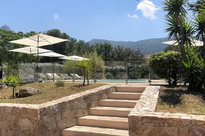 Image de 1km de la plage, appartement S avec terrasse dans résidence avec piscine