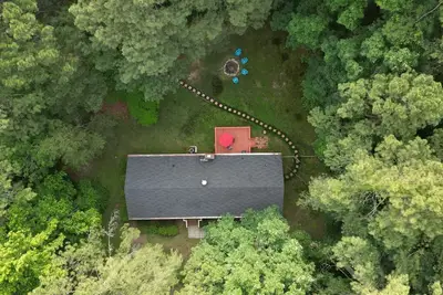 Image de Modern 4br 3ba Ranch Home w Fenced-in Backyard