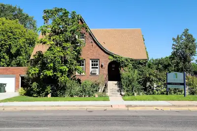 Image de Newly remodeled top level 2 bedroom 1. 5 bathroom entire apartment