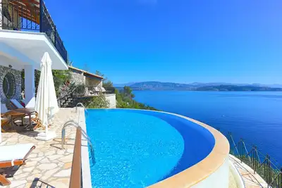 Image de House on the Rocks: Stunning views, Luxury, amazing private pool