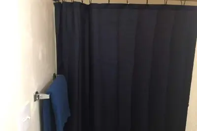 Image de Cozy Lawton 1 bedroom apartment no cleaning fee