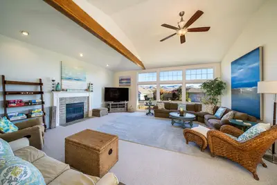 Image de Wapato Point Home Single Level 4 Bed 3 Bath Sleeps 12, Close to Waterfront Park
