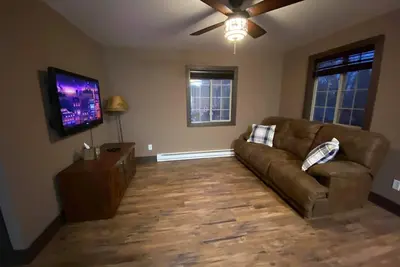 Image de Wintergreen on Moen Lake Cabin #2