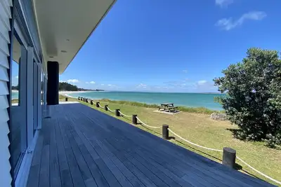 Image de Luxury Beachfront Bach for the Whole Family