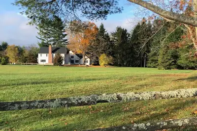 Image de Beautiful farmhouse for perfect country escape - close to skiing, 5 fireplaces.