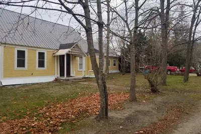 Image de Cozy Ashland apartment near Lakes, Skiing, Hiking, Psu