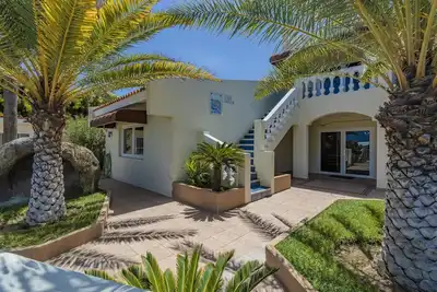 Image de Spacious 3 Br Across the Street from Top Beach