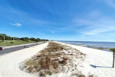 Image de The Perfect Condo- Walk to Beaches & Casinos!