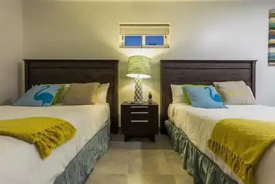 Modern Design Studio w/ Two Double Beds & Pool