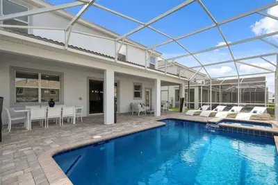 Image de Ultimate New 8 Bedroom 5 Bathroom Champions Gate Resort Property with Spa and Pool