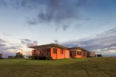 Image de Toumbaal Plains | Exquisite architecturally designed home