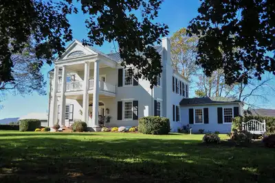 Image de Résidence-Famille-Salle de bain privée séparée-Vue sur Montagne-Hunter Ridge. . .