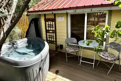 Image de Kenzie's Cottage-Confort-Salle de bain et douche-Cottage