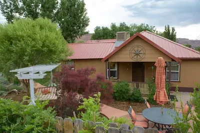 Image de Moosewood Cottage-Classique-Salle de bain et douche-Cottage