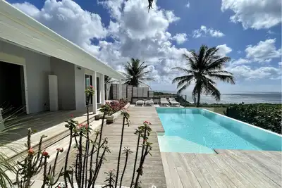 Image de Très belle villa d'architecte dans un cadre exceptionnel avec une vue mer 180°
