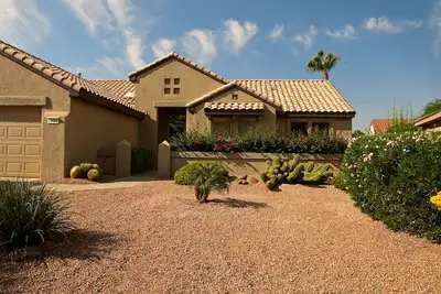 Image de It’s Az Time. . . Relax in a private heated pool, Golf, Spring Training, Hiking!