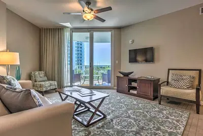 Image de Destin Condo w/ Amenities & Pool < 1/2 Mi to Beach