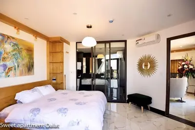 Image de Conveniently located near BigC, next to Xuân Hương Lake,