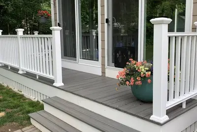 Image de Cute cottage close to short sands beach