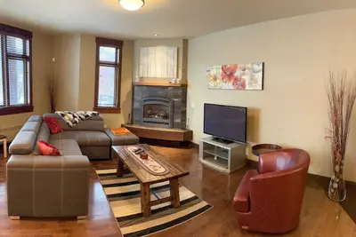 Image de 901 Luxury Condos l Dog Friendly