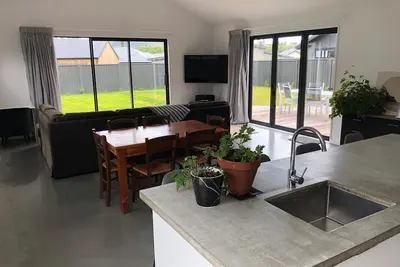 Image de Comfortable modern family home