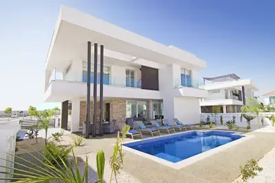 Villa Medusa - 3 Bed Luxury Villa with private pool