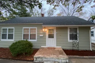 Image de Great location - 4 bedroom in quiet area