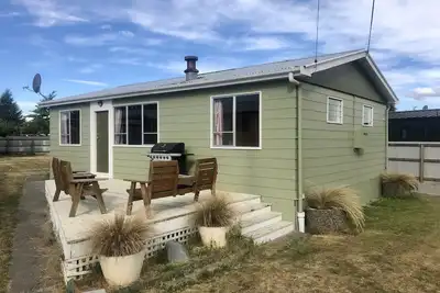 Image de Mackenzie Cottage - 5 min walk town!