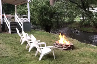 Image de Callicoon Creekside Farmhouse