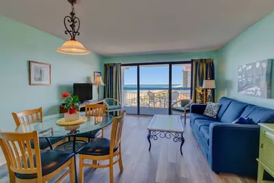 Image de Stunning Ocean View King Suite w/ Balcony + Beach Access