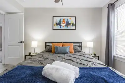 Image de *The Belltower Haven*Large*Family Friendly*Wi-Fi