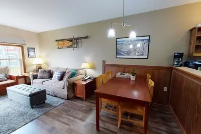 Image de Cozy Allegheny Condo Bike In/out from patio