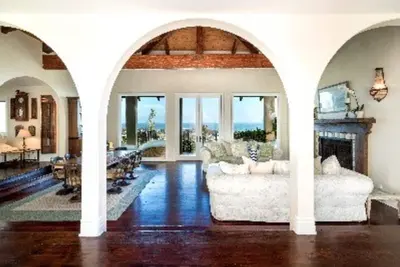 Image de Stunning Views From The Heart Of Malibu