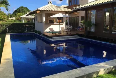 Image de 4-Bedroom Beach House - Tropical - Nature - Pool
