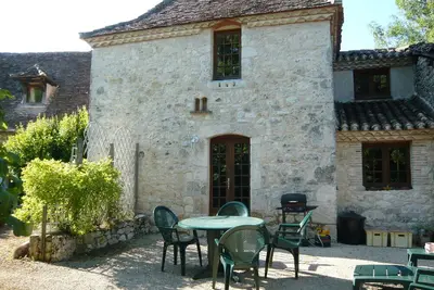 Image de luxury cottage for adult couples, peaceful, unobstructed views, large swimming pool