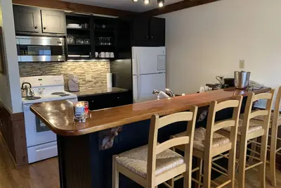 Image de Crystal Mountain Mi, Pinehurst 446, 1 Bed, sleeper sofa.