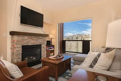 Image de Ski in/Ski Out 2bed/2bath Mountainside Escape