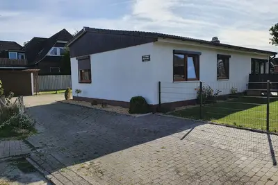 Image de Ferienhaus für 6 Gäste mit 110m² in Osteel