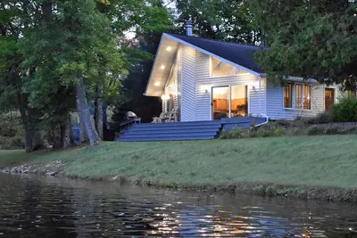 Image de Pet-Friendly Riverfront Cabin on 5 Acres with Fast Wi-Fi in Central U. P. .