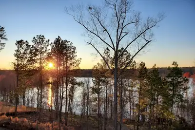 Image de Masters Rental With Water Views