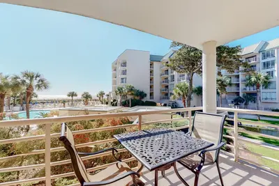 Image de Phenomenal Two Bedroom Luxury Villa with Ocean Views!