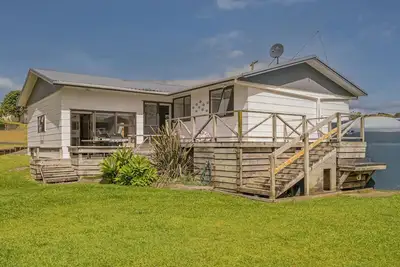 Image de Key to Whangapoua - Whangapoua Holiday Home
