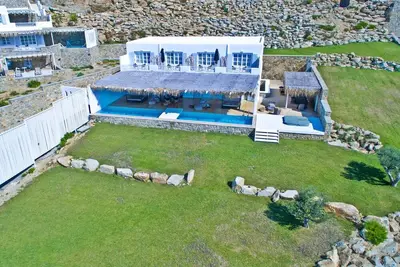 Image de Unique Myconian Villa | 6 Bedrooms | Super Paradis Villa | Unbelievable Sea & Mountain Views | Elia Beach