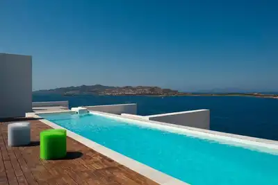 Image de Stunning Seafront Paros Villa | Villa Seabreeze Escape | 6 Bedrooms | Private Infinity Pool with Amazing Sea & Sunset Views | Bbq | Gated Property | Agia Irini